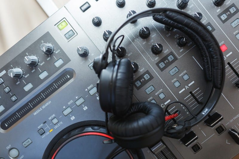 DJ Advertising