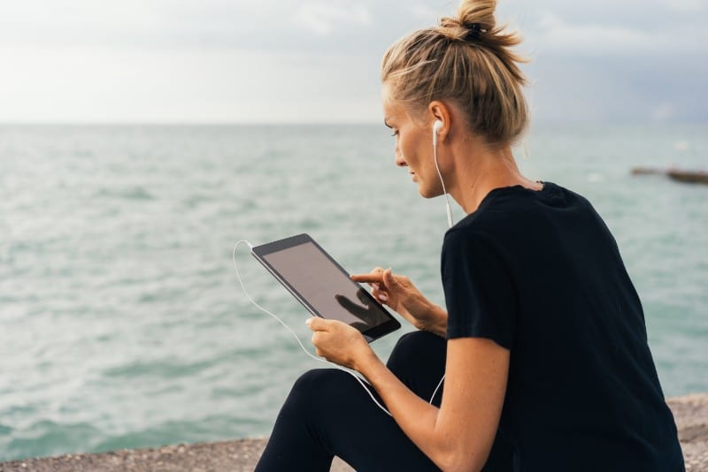 pop up chat box for website free