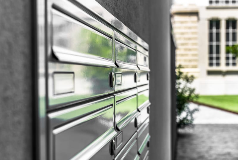 direct mail marketing cons