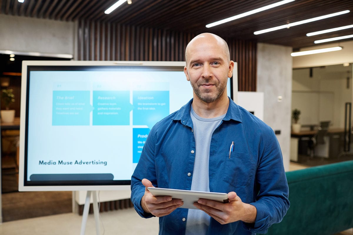 Modern-Manager-Standing