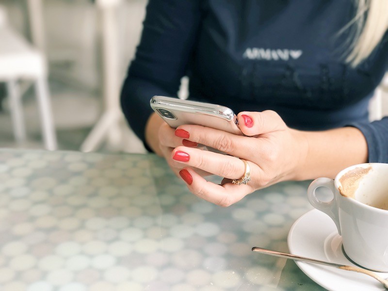 pros and cons of social media