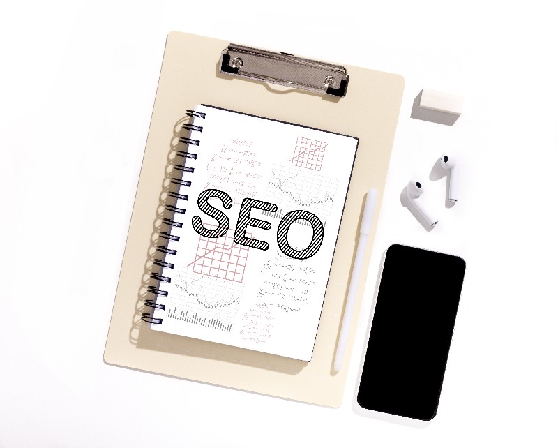 what does an seo specialist do