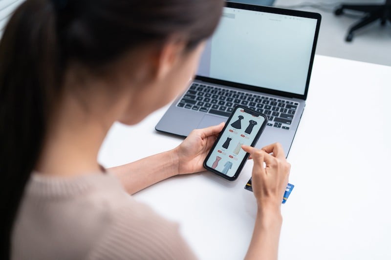 mobile commerce