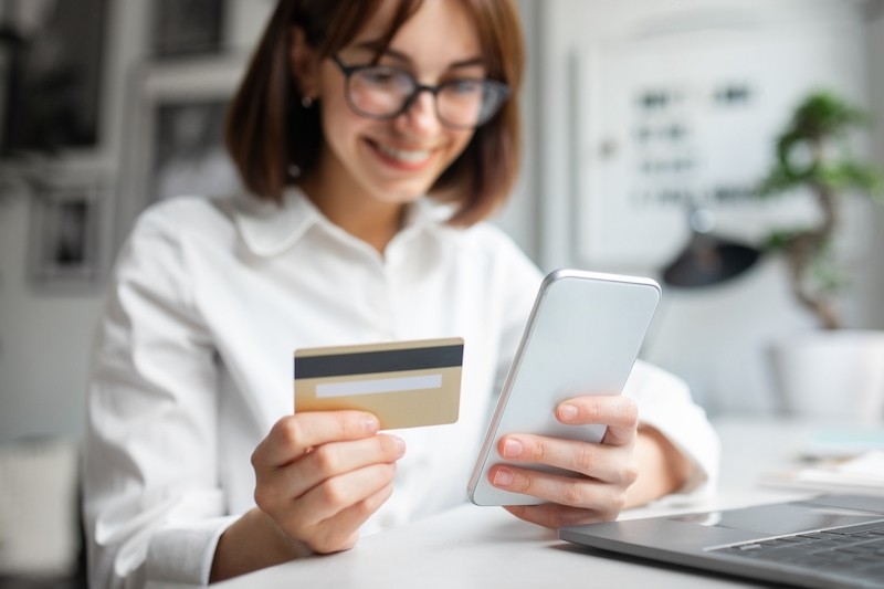 mobile e-commerce