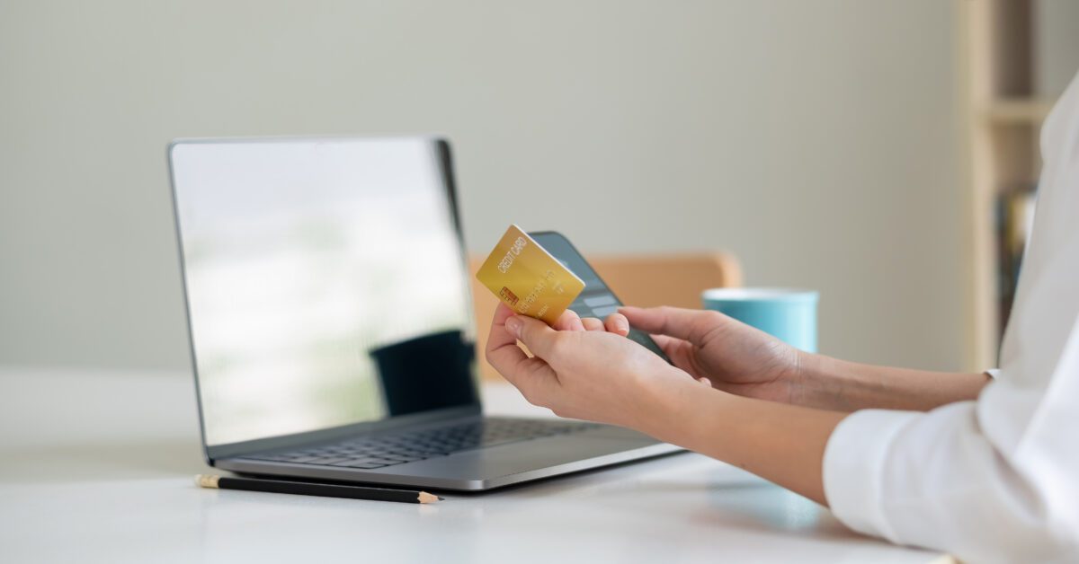 Shopify store getting paid picture