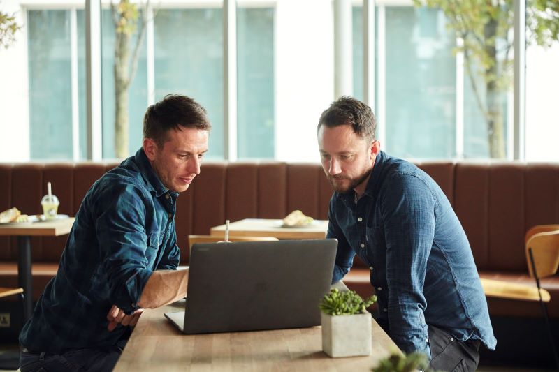 two man picking geofencing company